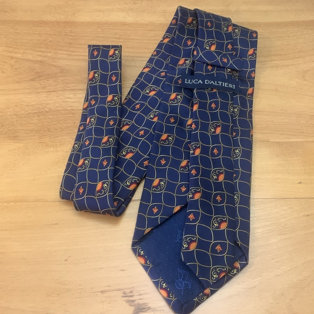 Luca D'Altieri 100% Silk Made in Italy Tie Navy Gold Orange Fleur De Lis EUC 58" - Picture 6 of 9